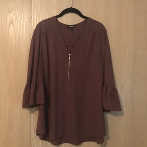 Express Bell Sleeved Top